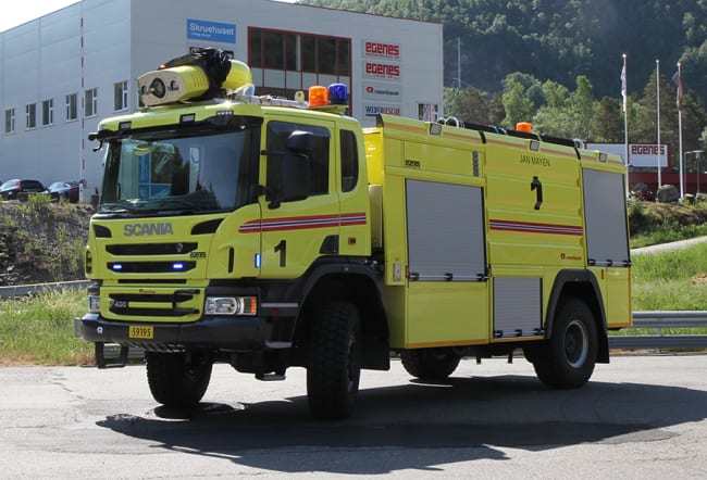 Enda en brannbil fra Egenes til en av Norges utposter - vi har levert flyplassbrannbil til Jan Mayen