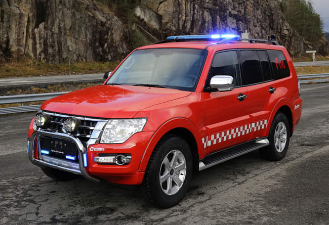 Vi gratulerer Bardu Kommune med ny Pajero røykdykkerbil med Rosenbauer POLY CAFS SL50 slokkeanlegg