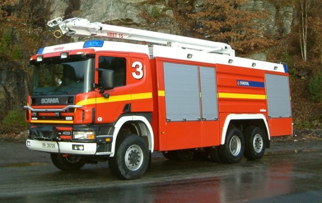 Industribrannbil ULF 2000/5000/750 med HRET 15 på Scania P124 6x4*4