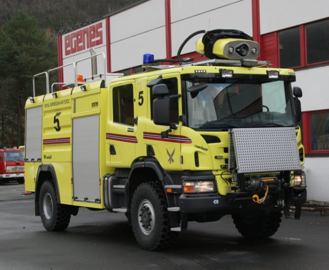 Flyplassbrannbil til Rygge Hovedflystasjon, FLF 4200/300/250 på Scania P470CB 4x4, 470 hk, Automat