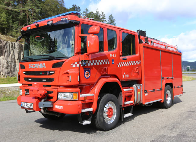 Vi gratulerer Hallingdal brann og redning med ny moderne brannbil på Scania chassis fra Gjensidigestiftelsen