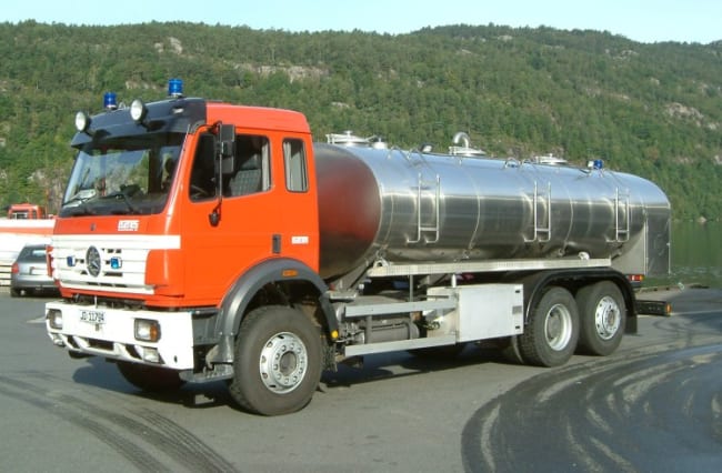 Tankbil GTLF 13500 på brukt Mercedes 2538L 6x2, 380 hk, EPS