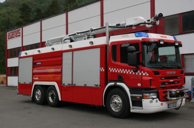 Industribrannbil ULF 2000/6000/750 med HRET 15 på Scania P420 6x2*4