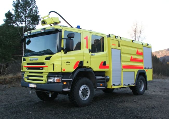 Flyplassbrannbil til Molde lufthavn, FLF 6000/400 på Scania P470CB 4x4, 470 hk, Automat