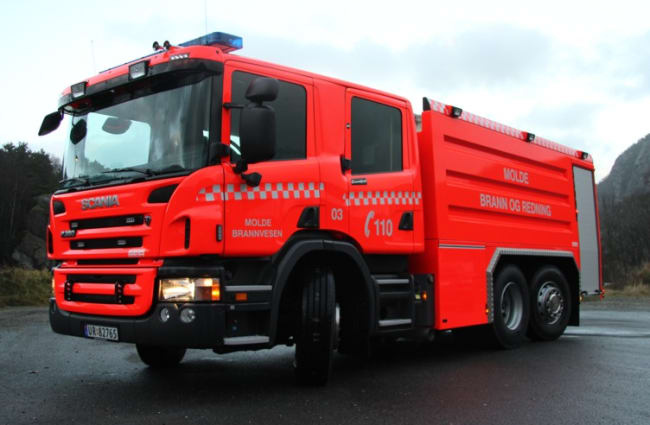 Ny branntankbil levert til Molde Brannvesen - GTLF 10500/300 påbygget Scania P380 6x2*4
