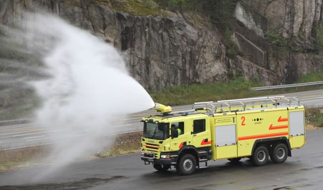 Ny flyplassbrannbil levert til Ålesund Lufthavn, Vigra