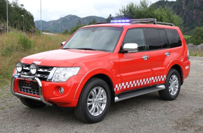 Vi gratulerer Salten Brann med ny Pajero røykdykkerbil