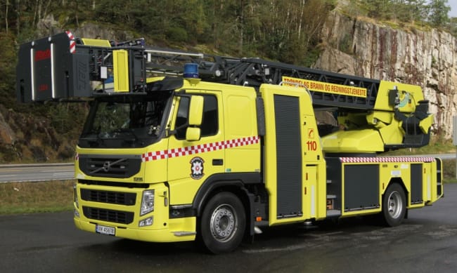 Vi gratulerer Trøndelag brann og redningstjeneste med ny Metz maskinstige med leddet øvre del - Metz L32 A CAN påbygget Volvo