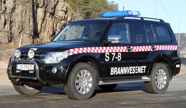 Vi gratulerer Larvik Brannvesen med ny Pajero røykdykkerbil