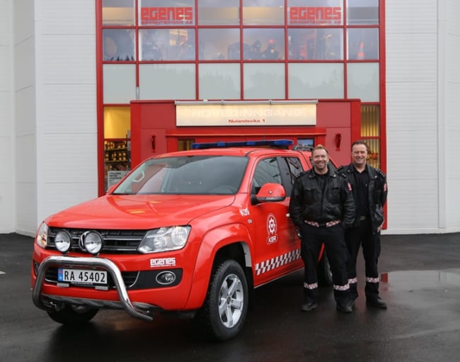 UHPS i Norge runder 50! Vi gratulerer KBR med ny fremskutt enhet på VW Amarok med Rosenbauer UHPS slokkeanlegg nr. 50 i norge!
