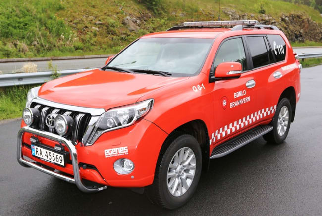 Vi gratulerer Bømlo Brannvern med ny Røykdykkerbil på Toyota Landcruiser