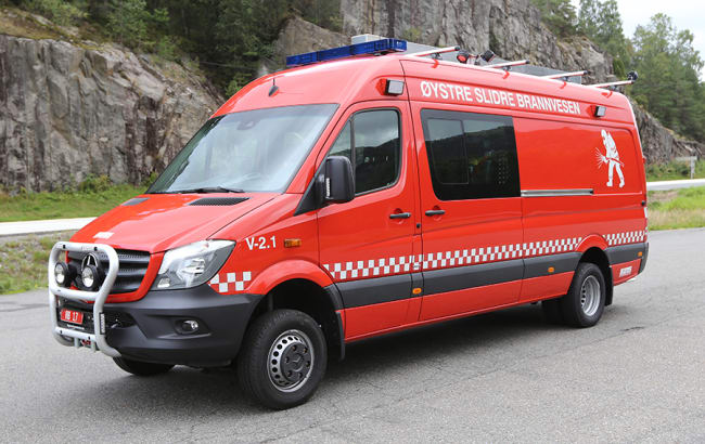 Vi gratulerer Øystre Slidre med ny lett brannbil på Mercedes Sprinter 519cdi 4x4.
