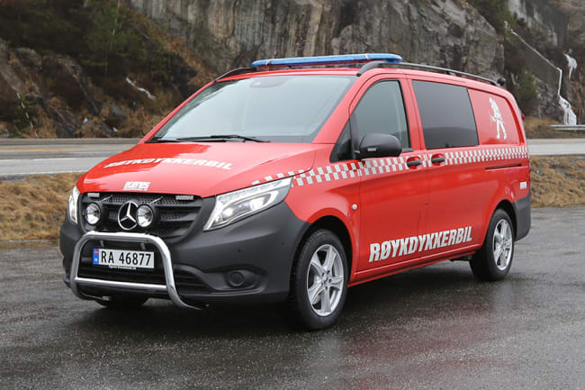 Vi gratulerer Midt-Hedmark Brann og Redningsvesen IKS med enda en røykdykkerbil på Vito 4x4 fra oss