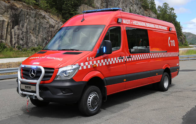 Vi gratulerer Midt-Hedmark brann- og redningsvesen IKS med enda en lett brannbil med UHPS® slokkeanlegg på Sprinter 519 4x4