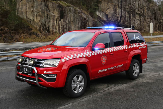 Vi gratulerer Jevnaker brann og redning med ny fremskutt enhet med Rosenbauer POLY CAFS SL100 slokkeanlegg på VW Amarok V6 4x4