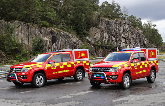 Vi gratulerer Vefsn Brann og Redning med to nye feie- og tilsynsbiler på VW Amarok