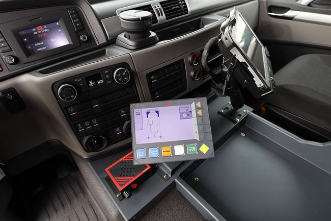 Vi gratulerer NORBRA IKS, Åfarnes stasjon, med ny brannbil på MAN chassis med Rosenbauer AT påbygg - slideshow 15