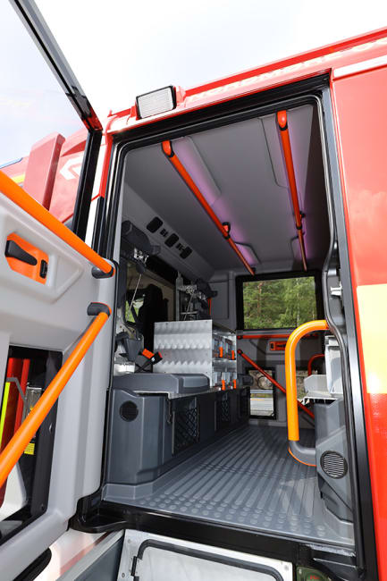 Vi gratulerer NORBRA IKS, Åfarnes stasjon, med ny brannbil på MAN chassis med Rosenbauer AT påbygg - slideshow 16