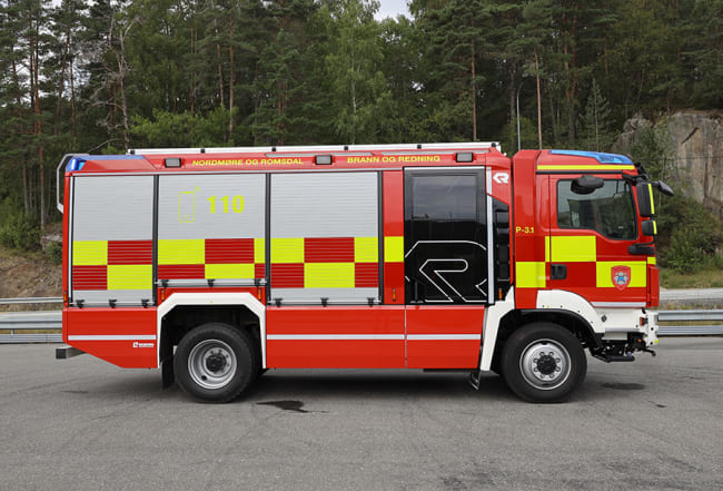 Vi gratulerer NORBRA IKS, Åfarnes stasjon, med ny brannbil på MAN chassis med Rosenbauer AT påbygg - slideshow 7