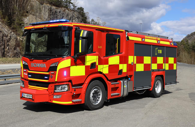Brannbil til Brannvesenet Sør - plassert i Mandal