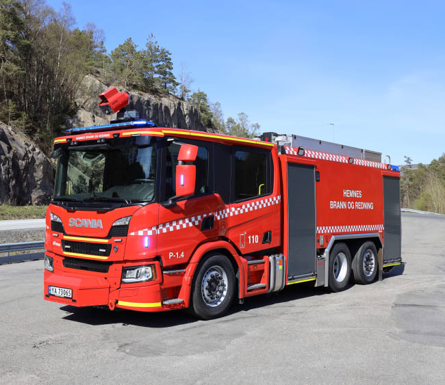 Tankbil Hemnes brann og redning