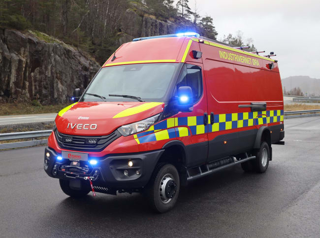 Lett brannbil med Rosenbauer UHPS® XL slokkeanlegg til Industrivernet på Øra