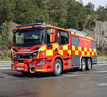 Tankbil med DOKA Lofoten brann og redning