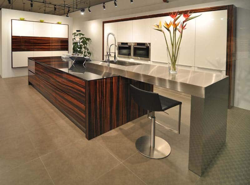 makassar high gloss island with hot rolled steel bar