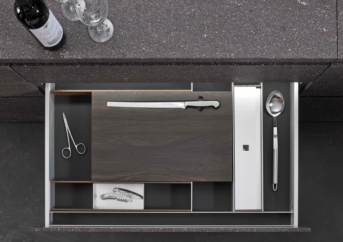 boxtec Smoked Oak Cutting Board with fish knife and foil storage