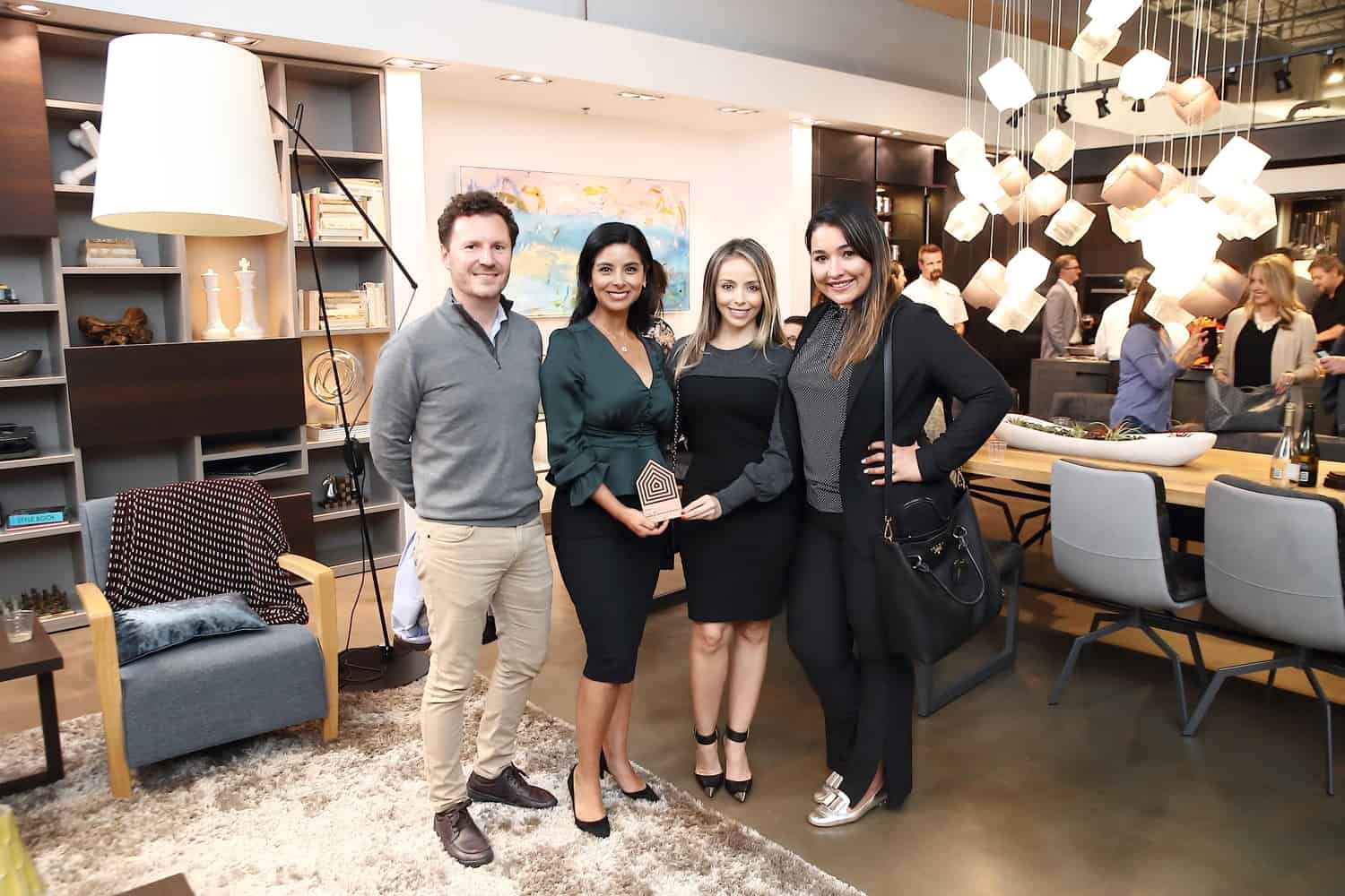 guests at the 2019 aia houston home tour appreciation party
