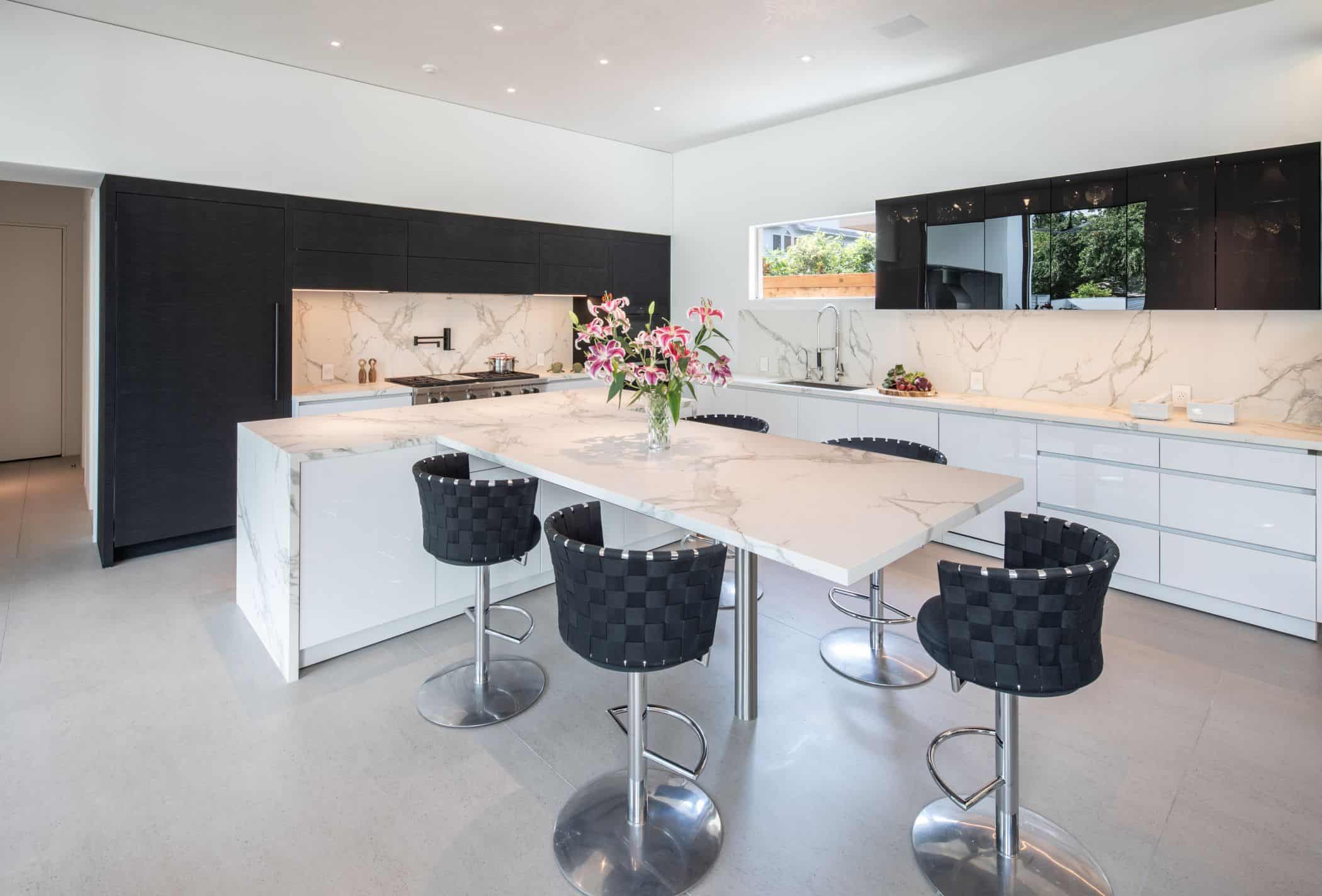 eggersmann houston black and white kitchen for an upper kirby new construction home