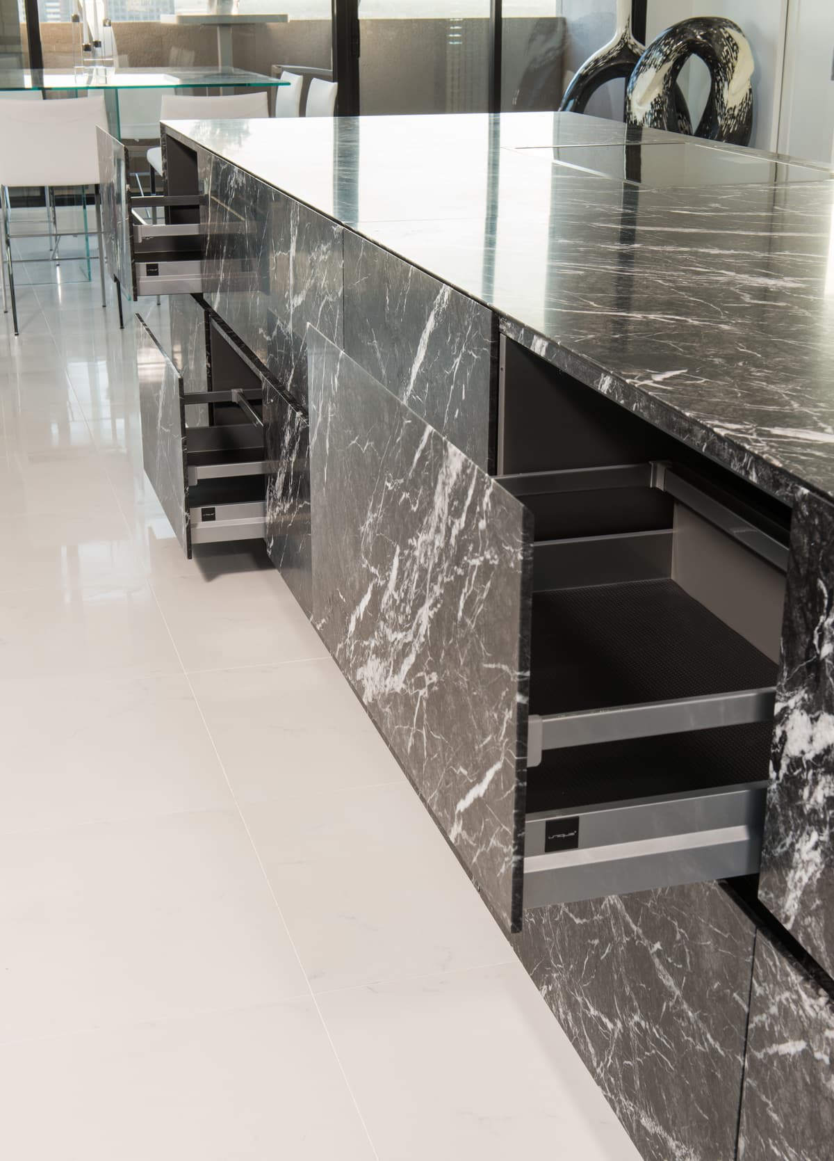 ample drawers in the Unique stone island