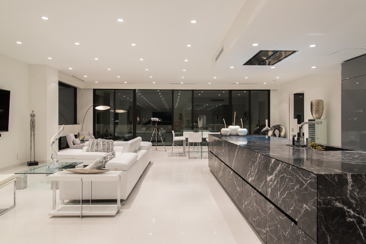 open living in a sky-high luxury condo in the Warwick Towers