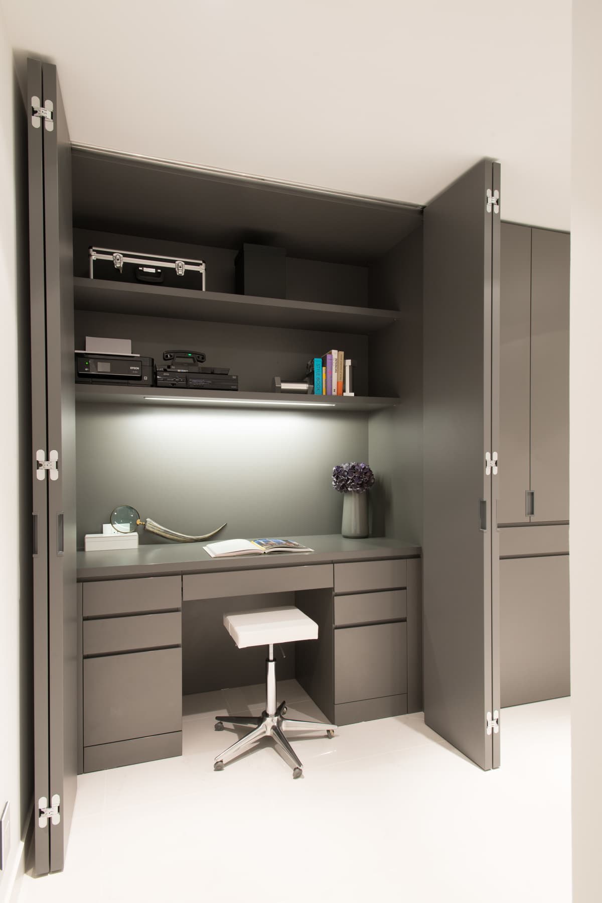 hideaway office in the utility room