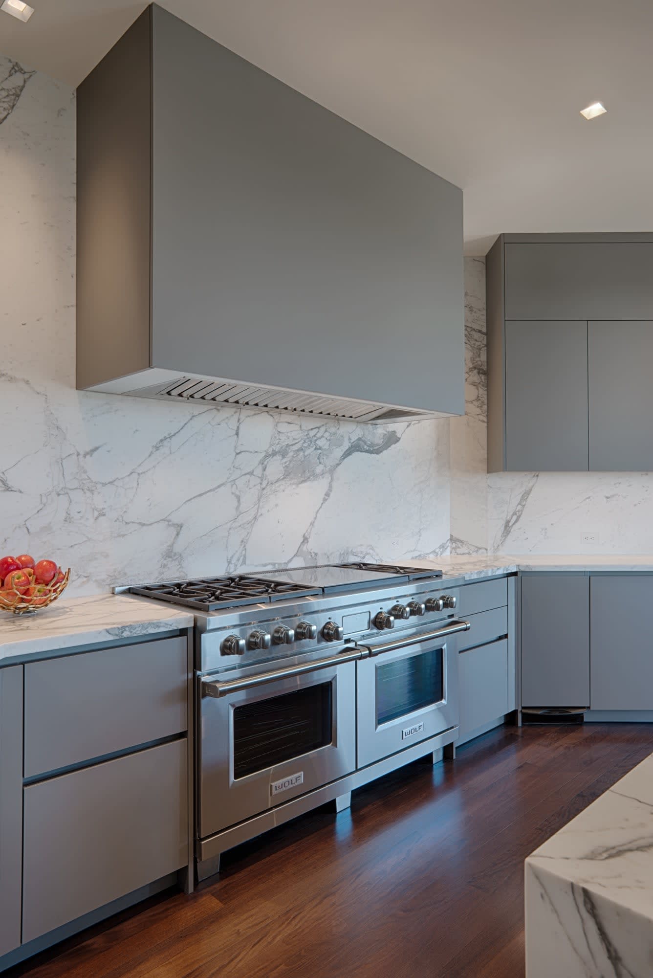 Remodeling a 90s Kitchen Reducing Angles - eggersmann