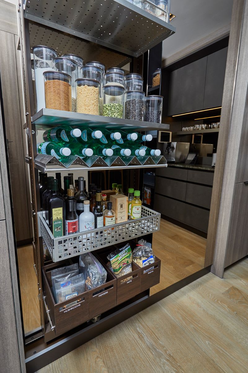 eggersmann's works turnstile pantry