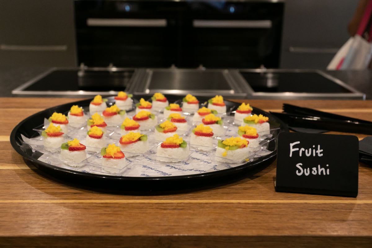 fruit sushi served in eggersmann chicago showroom during the rndd gallery walk fall 2021