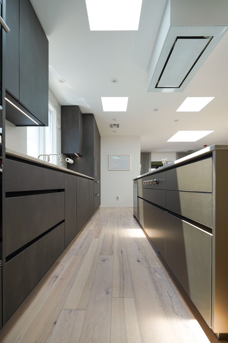 floor-level view of a galley of a west hollywood luxury kitchen