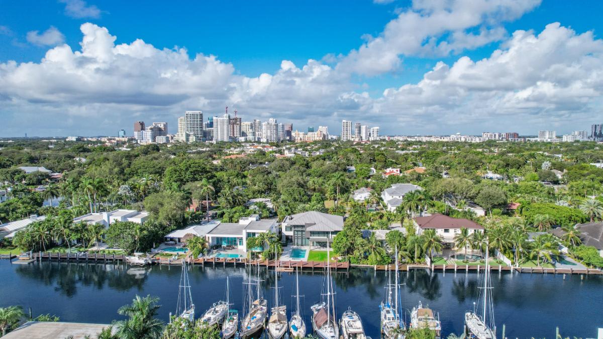one24 residences view of downtown Fort Lauderdale from units' wraparound balconies