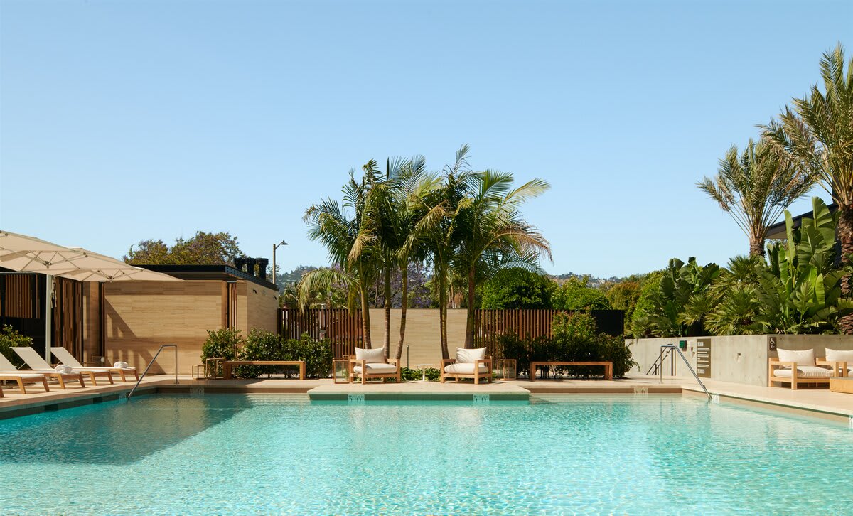 8899 beverly blvd residents' community pool