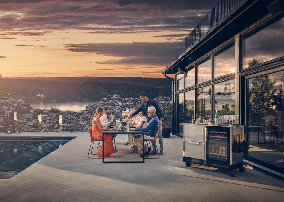 dometic mobar is the perfect answer to luxury outdoor living and entertaining