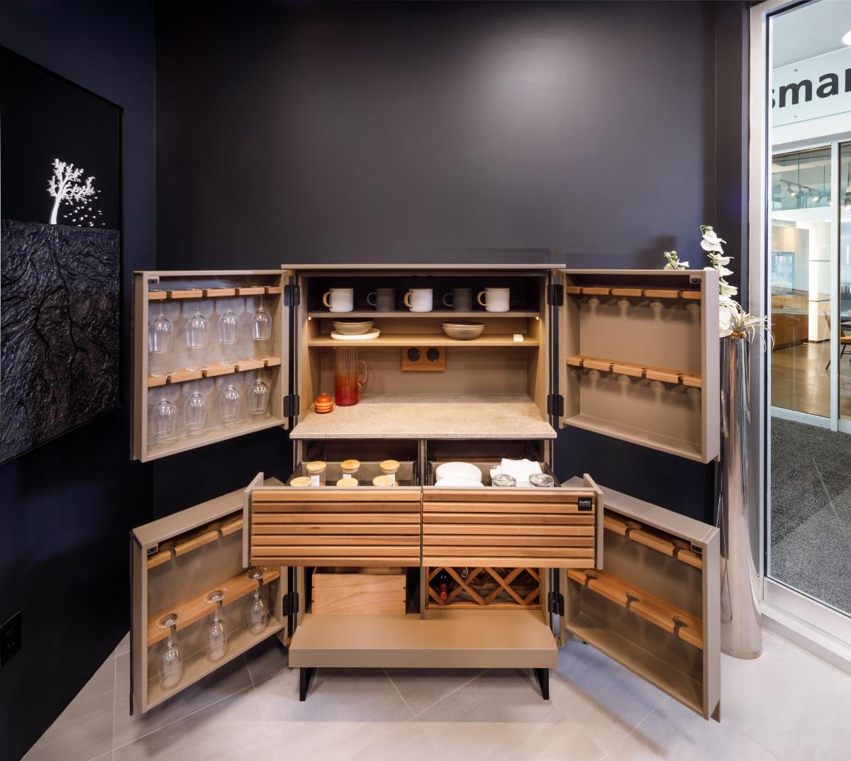 open luxury outdoor kitchen bar in a cabinet in the eggersmann houston showroom