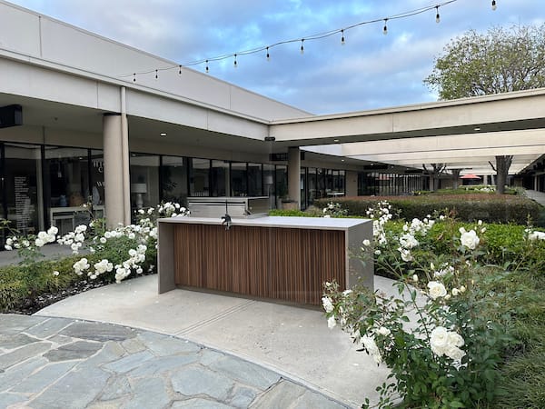 luxury outdoor kitchen island in Laguna niguel
