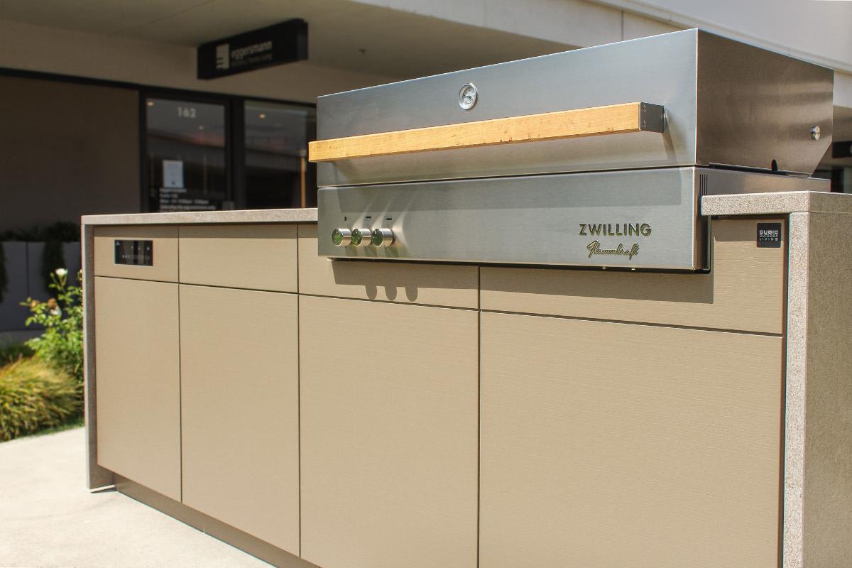 zwilling flammkraft luxury grill installed in an outdoor kitchen outside eggersmann Laguna showroom