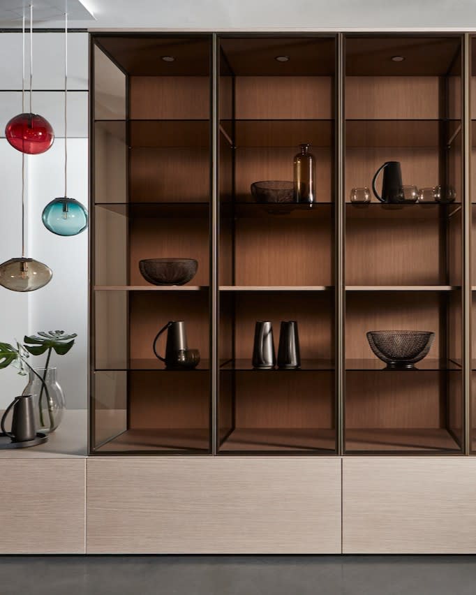 eggersmann display unit in fineline striped sand 5559 with glance cabinets and fastmount paneling