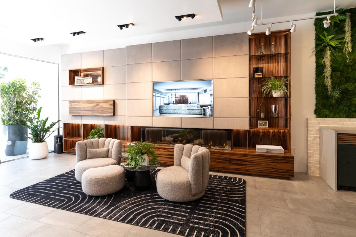 living area media wall display with tv on in the eggersmann la showroom