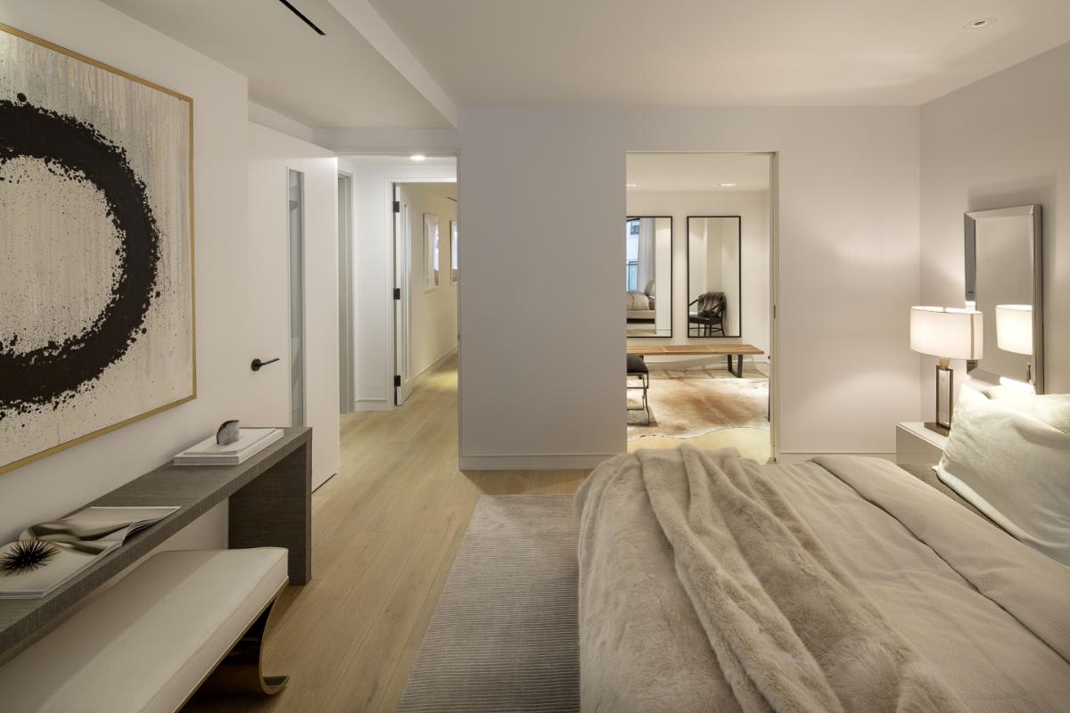 bedroom of an eggersmann-designed residence of chelsea waterside nyc