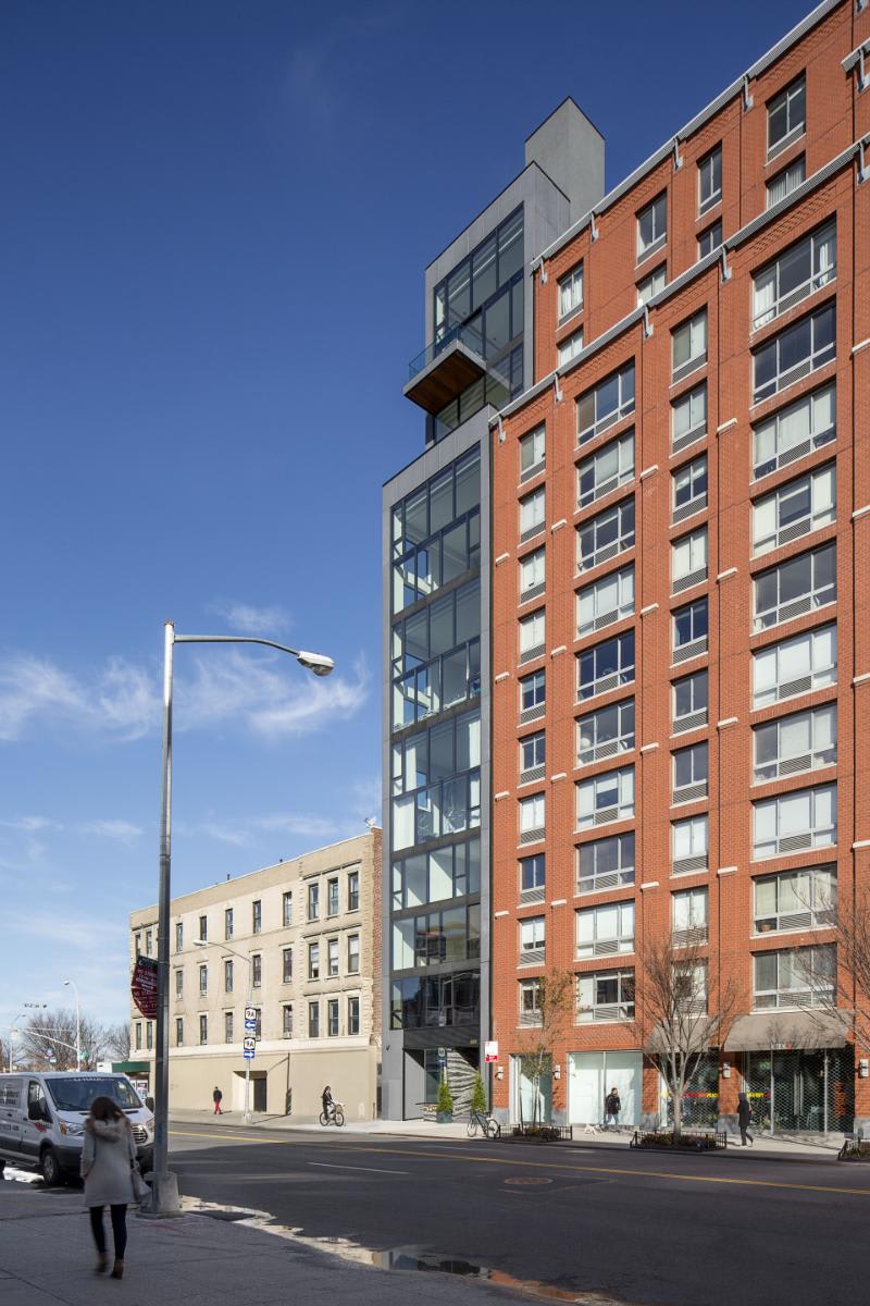 chelsea waterside nyc building front on W 23rd Street, new york city