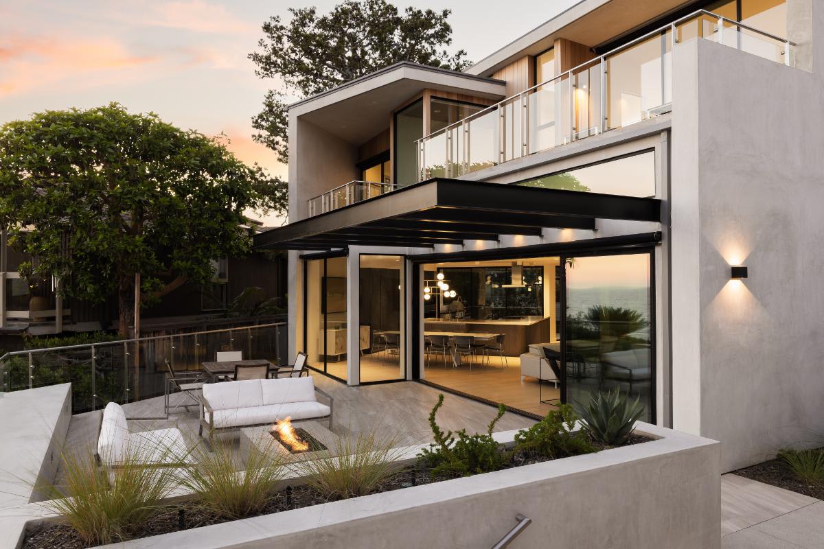 exterior living space of a modern lagunitas home in laguna beach