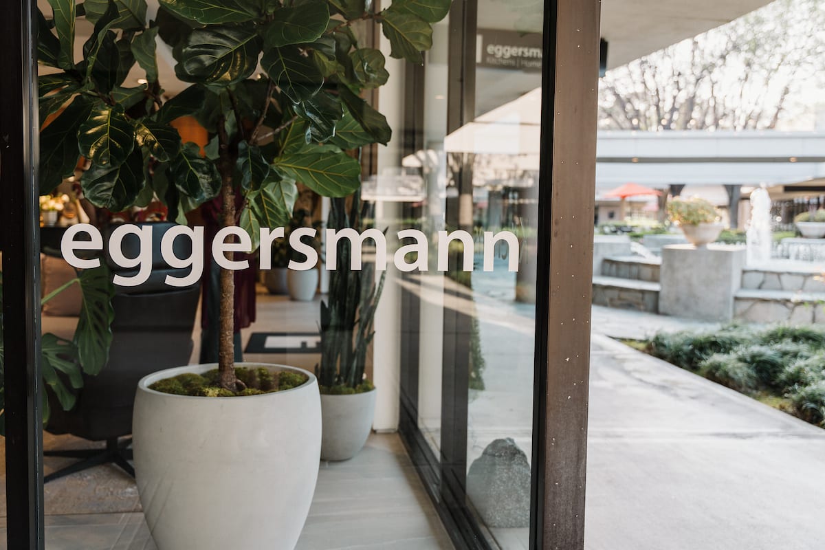 eggersmann sign on glass front of the eggersmann laguna showroom